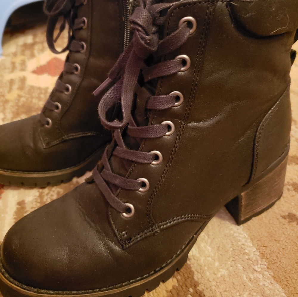 Ankle boots